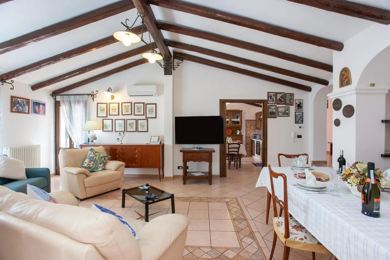 Residenza Le Magnolie Villa Orosei 0*,